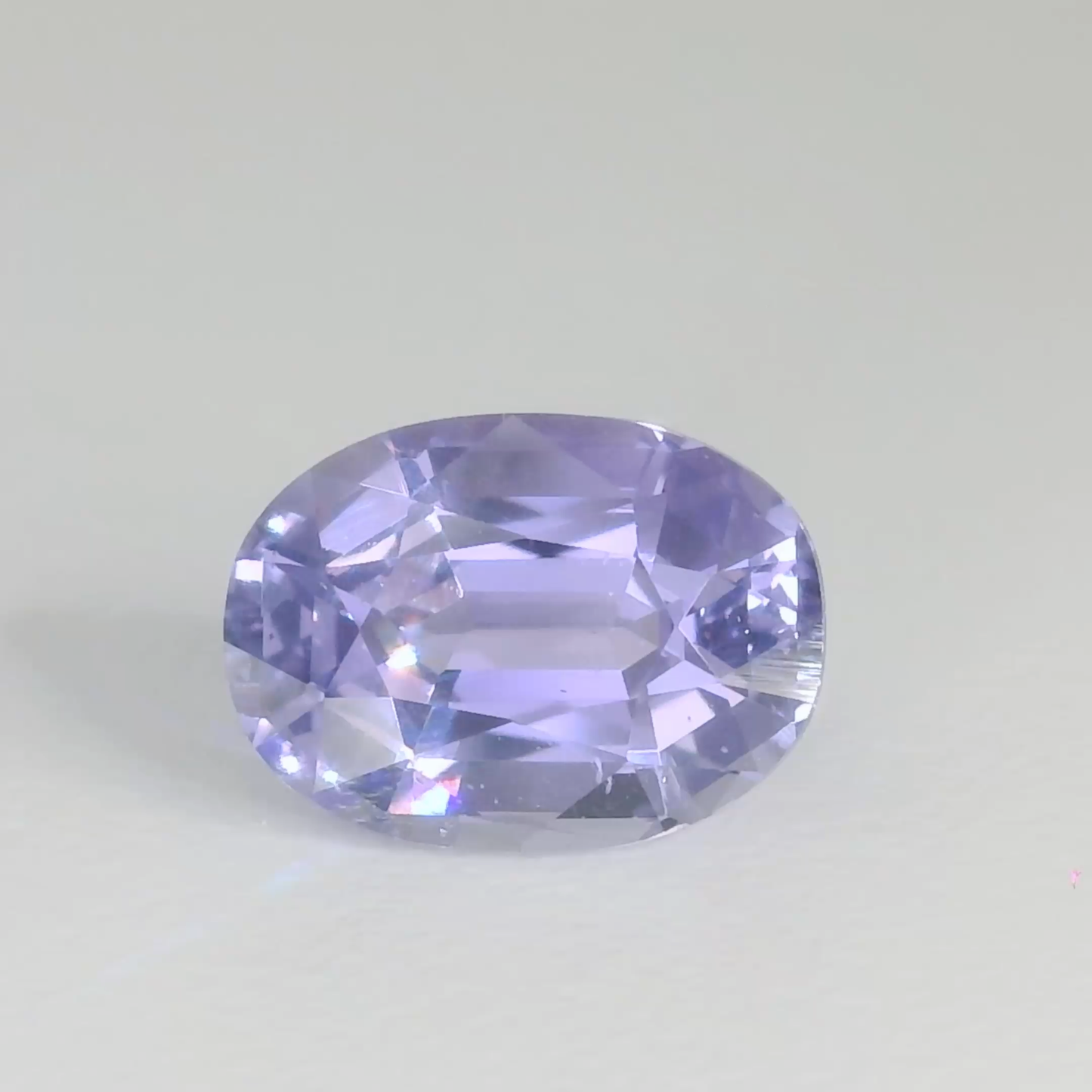 Oval Cut Medium Purple Sapphire for Fine Jewelry Creation